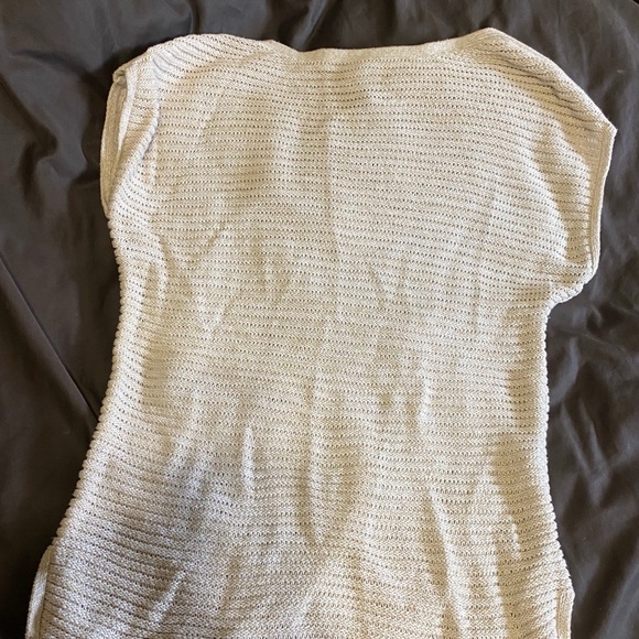 Old Navy Sleeveless Sweater - Picture 1 of 3